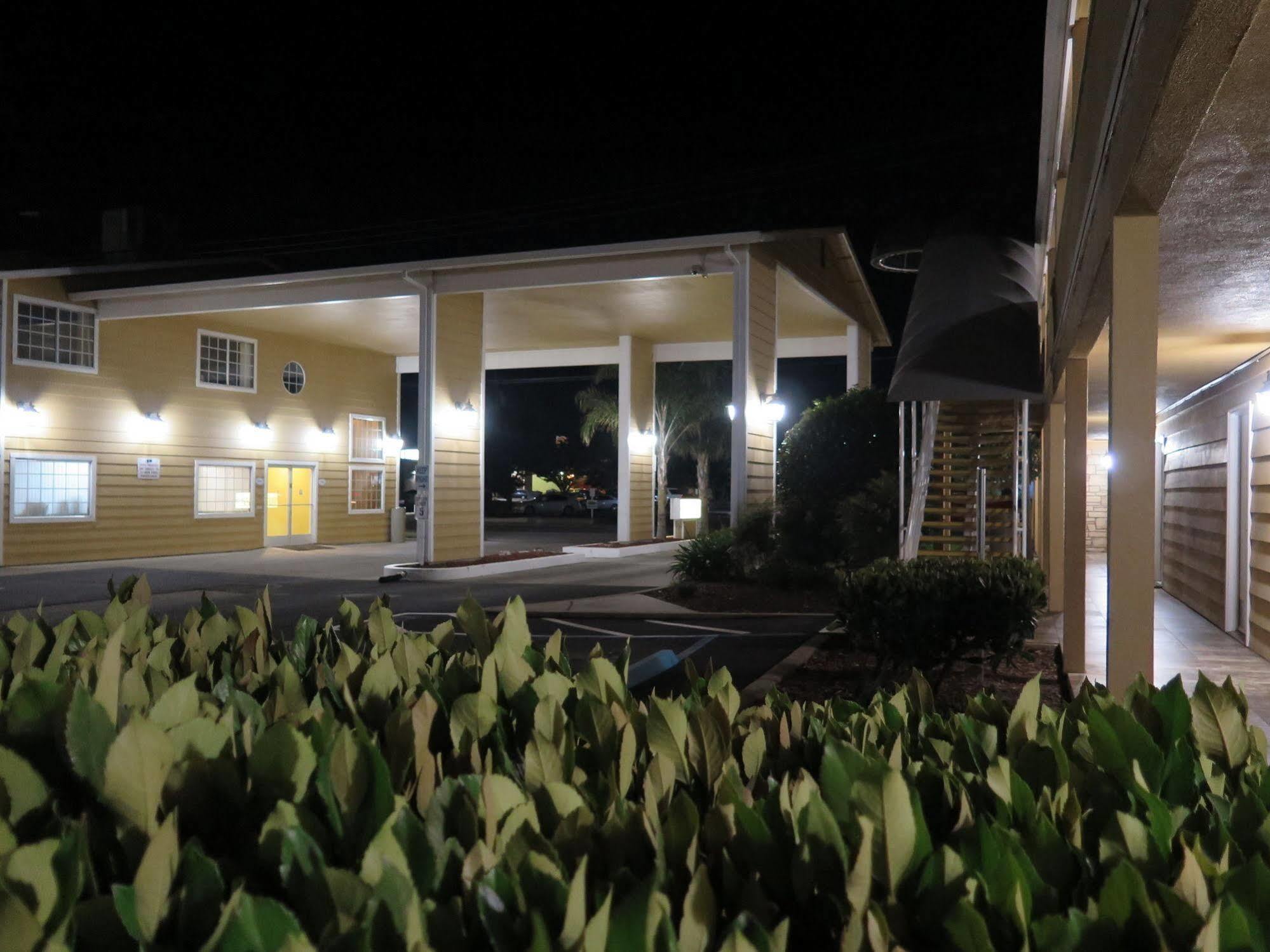 Red Roof Inn Yuba City Bonanza - Marysville المظهر الخارجي الصورة